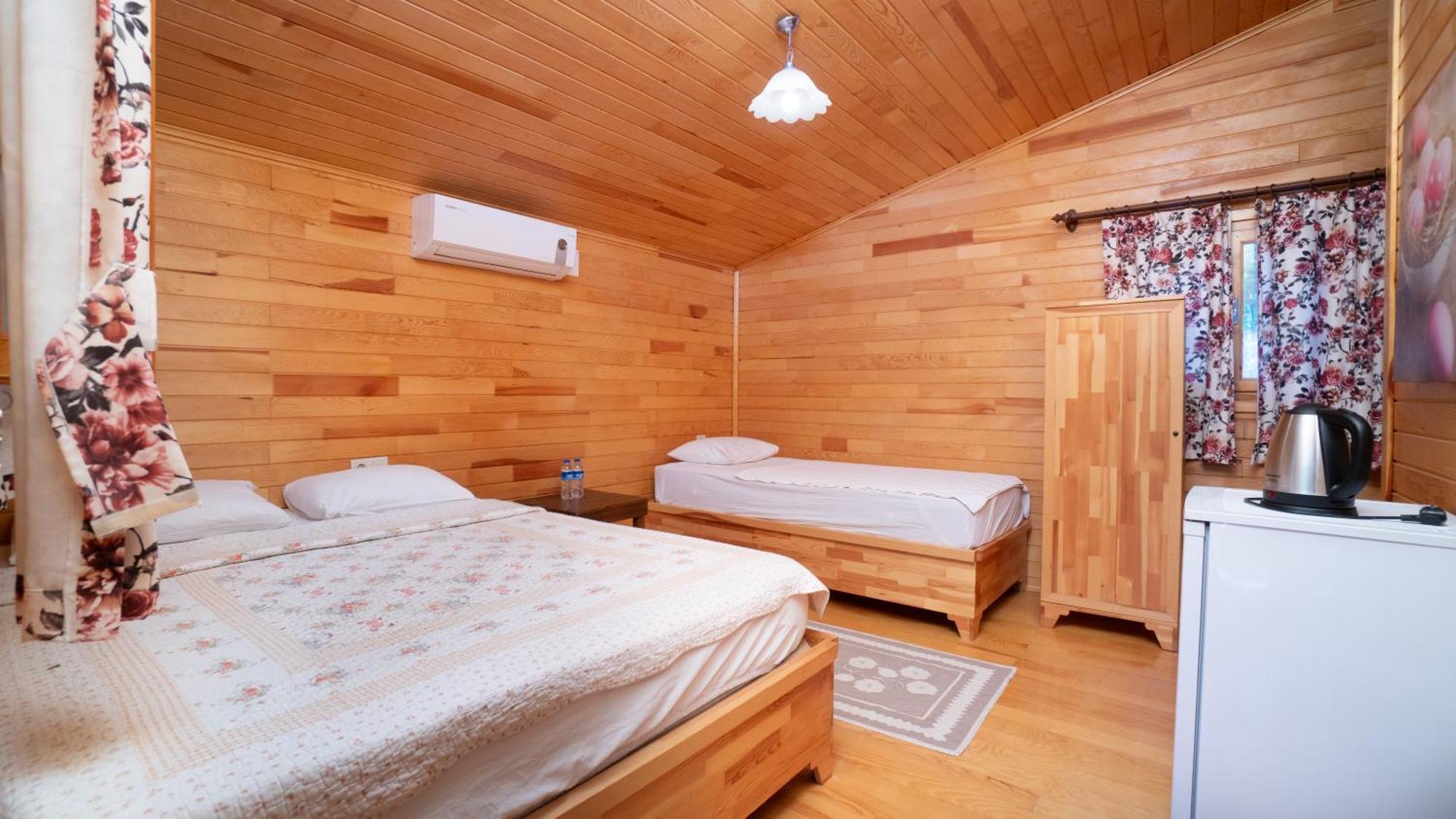 Lemon Garden Lodge Чирали Екстериор снимка